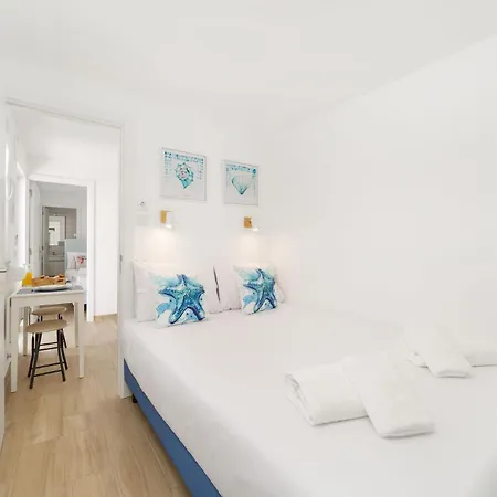 Pátio C'un Casinhas * Nazaré