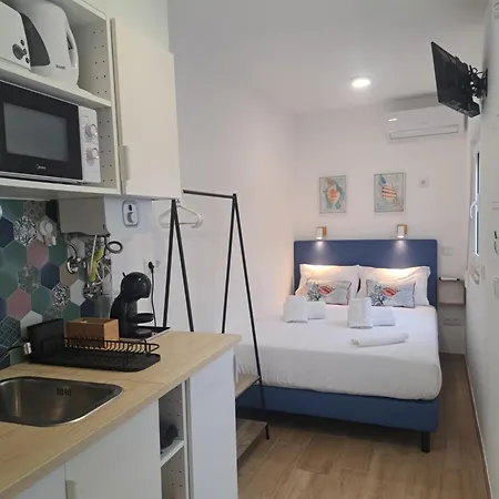 Pátio C'un Casinhas * Nazaré